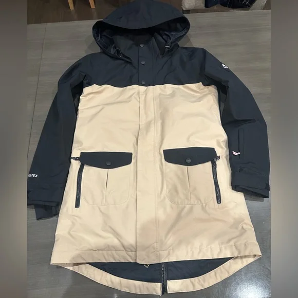 BURTON GORE‑TEX Eyris Jacket Sサイズ Women's Burton GORE‑TEX Eyris Jacket | Burton.com Winter 2021 US